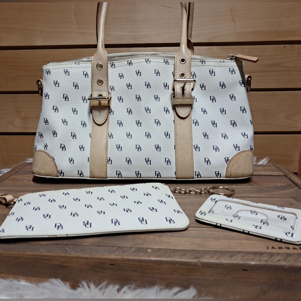 Vintage Dooney & Bourke Domed Satchel And Matching Accessories - Picture 7 of 10